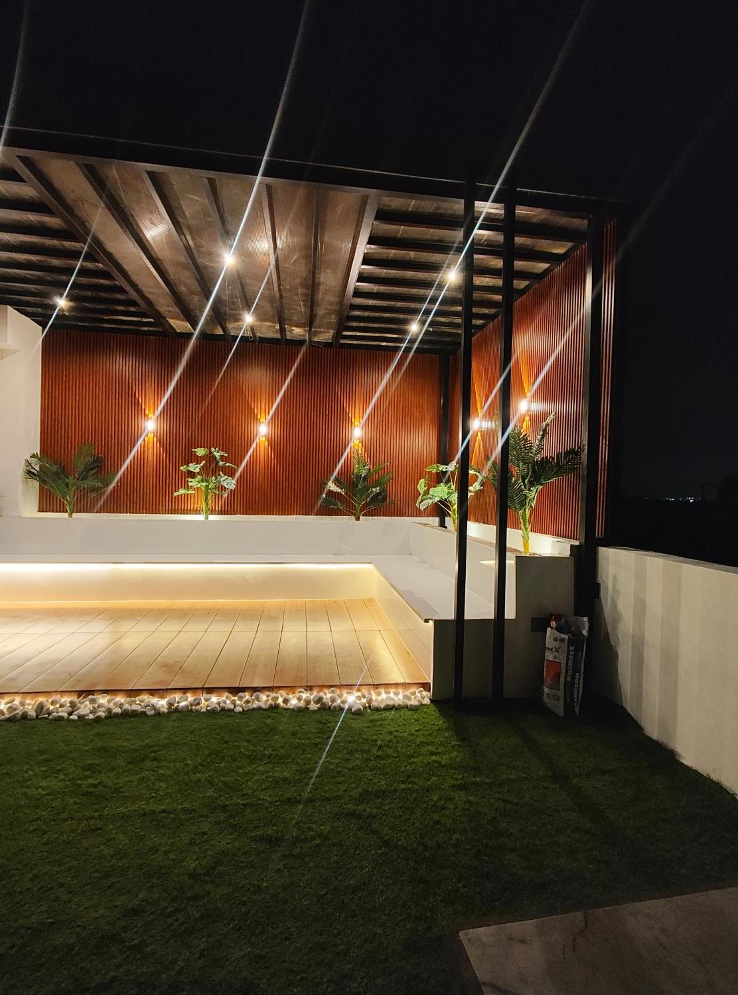 Hotel Enchanted The Roof Rekha, With Private Trace Garden Nueva Delhi Exterior foto